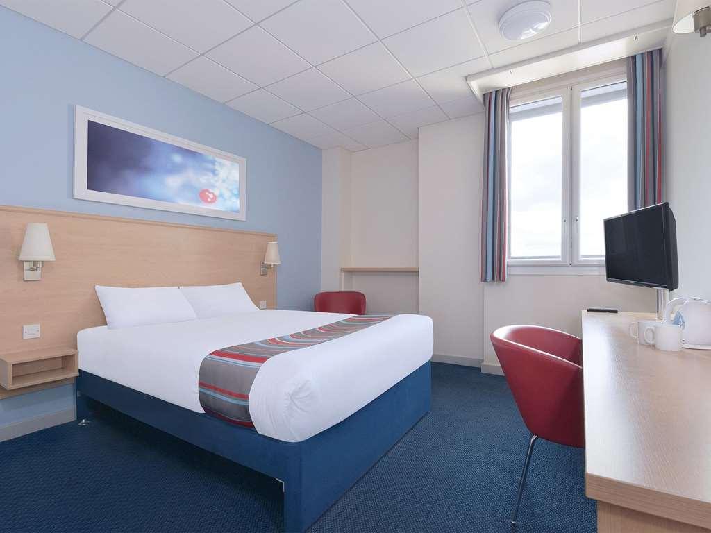 Travelodge Stirling M80 Cambusbarron Номер фото